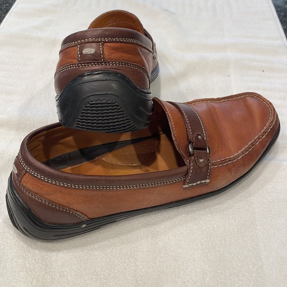 Men’s Tommy Bahama casual loafers size 12. Super comfortable. Carefully used. - Picture 2 of 2